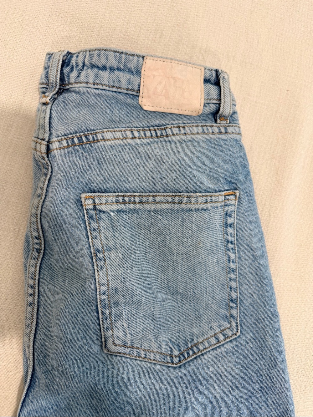 ZARA Distressed Straight Leg Jeans Raw Hem Blue Size 4